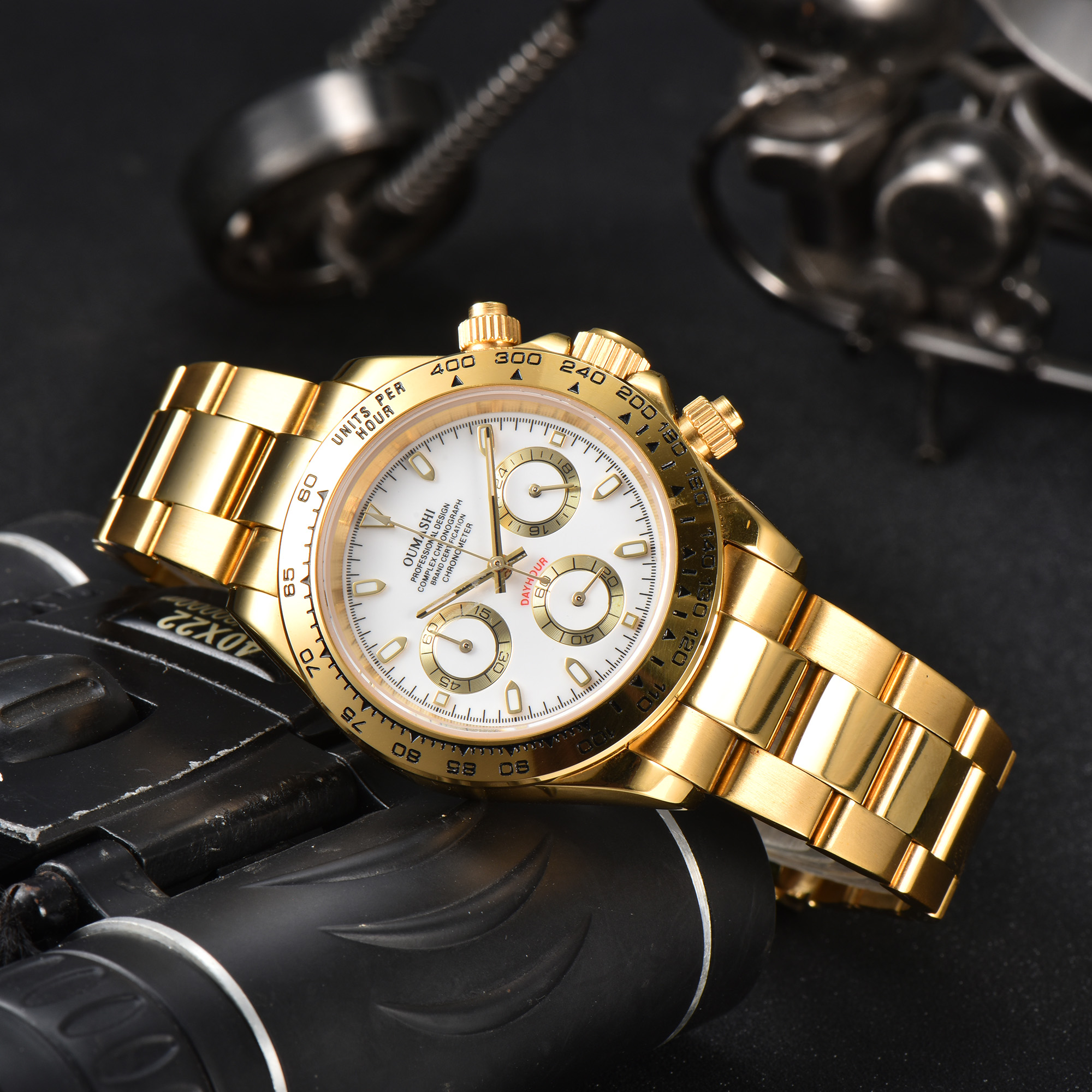 39mm VK63 watch Gold Stainless - Stainless Bracelet Diver recensie en prijs