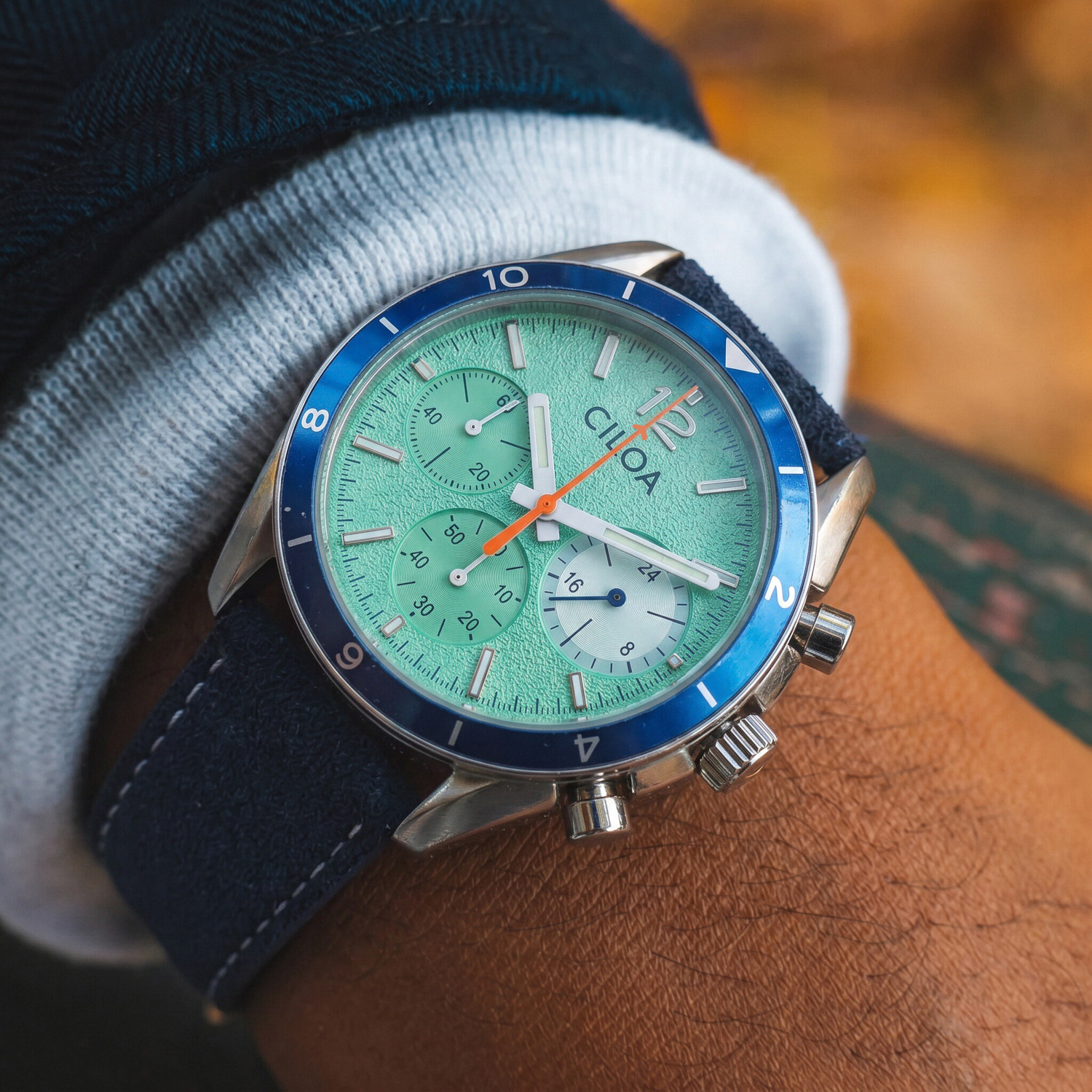 CILOA Men's Chronograph Watch  - Suede Strap Watch recensie en prijs