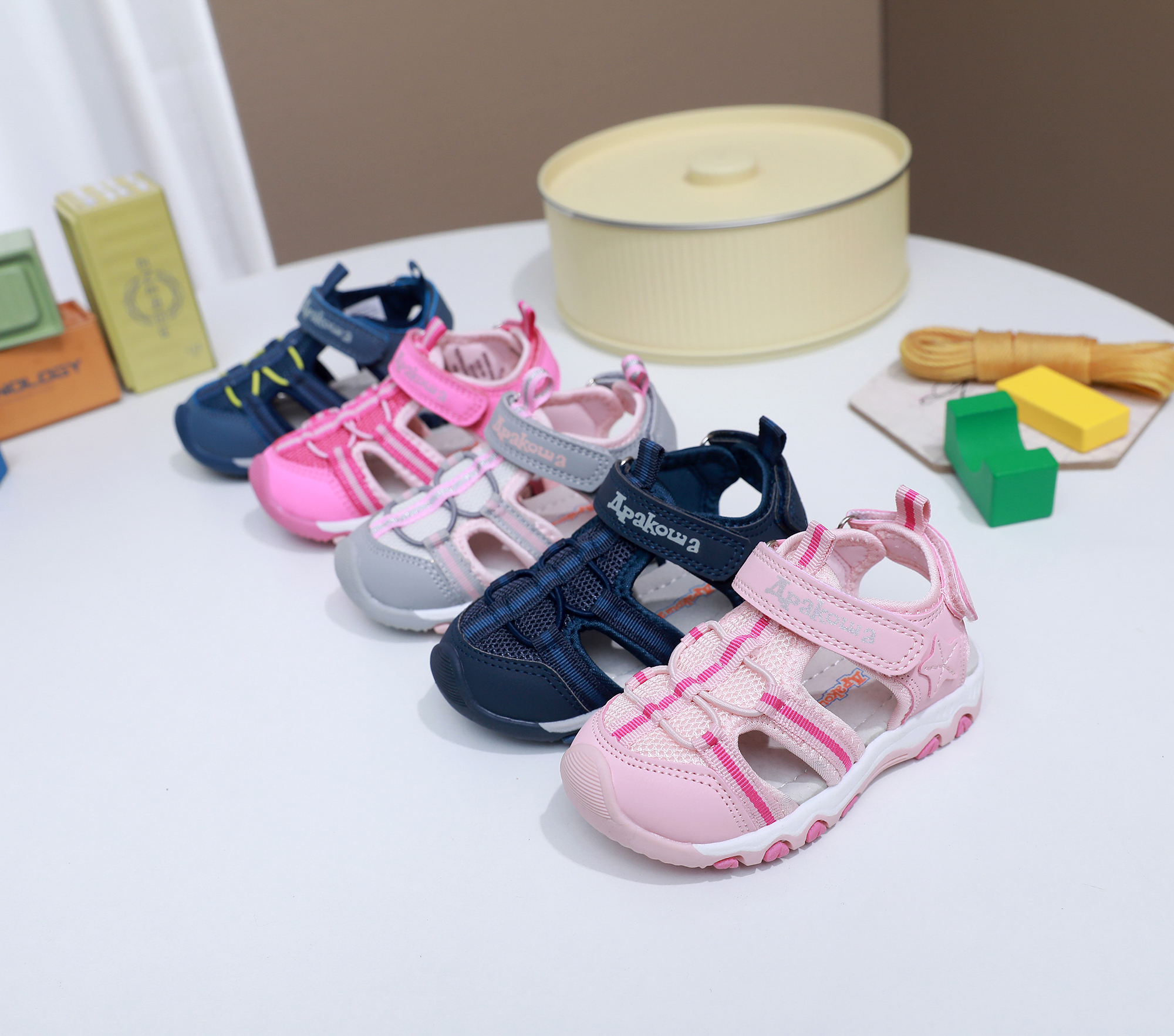 New Summer Children's Closed-T - Sport Loop Velcro recensie en prijs